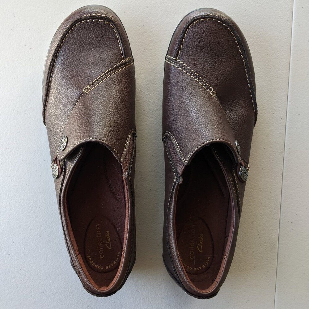 Clark brown loafers / slip ons